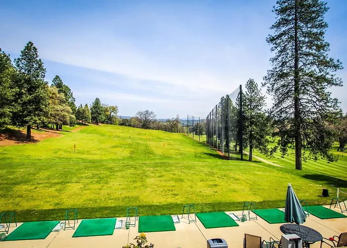 The 19Th Hole